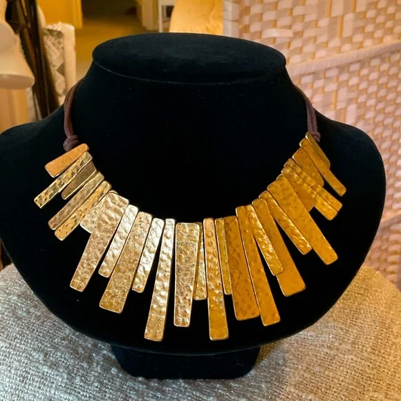 Vintage Joan Rivers Classic Bib/Choker Necklace - Picture 3 of 13